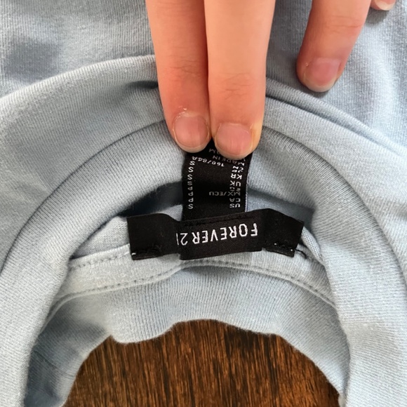 Forever 21 cropped tees - Picture 2 of 3